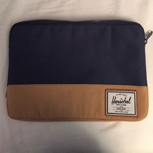 Herschel MacBook Air Case